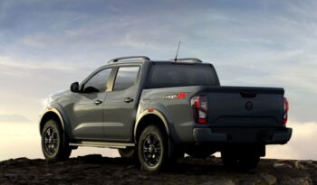 NISSAN MOTORS NAVARA Pick-up double cabine complet