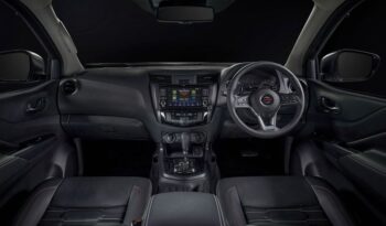 NISSAN MOTORS NAVARA Pick-up double cabine complet