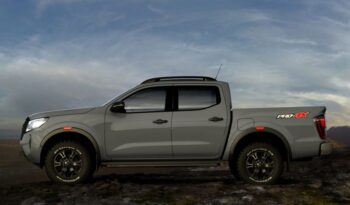 NISSAN MOTORS NAVARA Pick-up double cabine complet