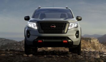 NISSAN MOTORS NAVARA Pick-up double cabine complet