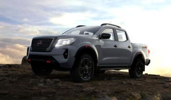 NISSAN MOTORS NAVARA Pick-up double cabine complet